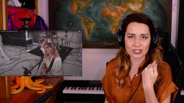 Three Sisters Virally SLAYING It! Vocal ANALYSIS of The Warning's "Evolve" смотреть онлайн