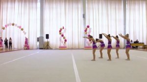 Выступление по художественной гимнастике групповые