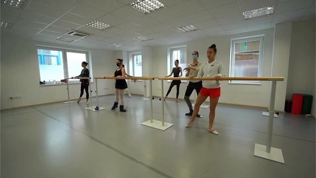 Merry Balletmas, Merry Christmas! New ballet class is here! смотреть онлайн