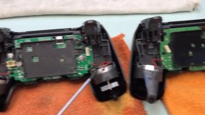 СРАВНЕНИЕ ОРИГИНАЛЬНОГО - ГЕЙМПАДА PS4 с ПОДДЕЛКОЙ (DUALSHOK 4)