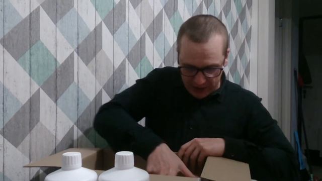 Вскрываю посылку пришедшую от компании ЛР, смотрите что пришло. смотреть онлайн