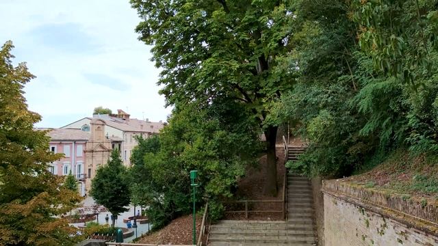 WHAT A BEAUTIFUL CITY. CESENA. Italy - 4k Walking Tour around the City - Travel Guide. #Italy смотреть онлайн