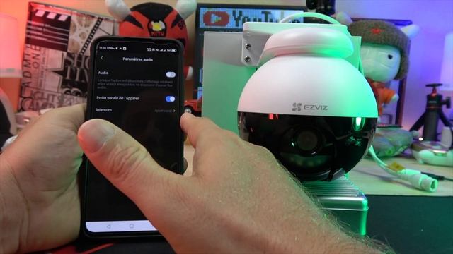 Nouvelle caméra surveillance 2K Dome motorisée 360 avec tracking et vision nuit , La EZVIZ C8W pr смотреть онлайн