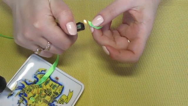 Весенний ободок канзаши. Синие тюльпаны из атласных лент