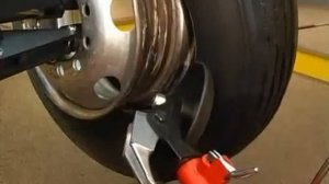 ? Грузовой шиномонтажный станок для грузовых колес BRIGHT LC588 | Грузовой шиномонтаж