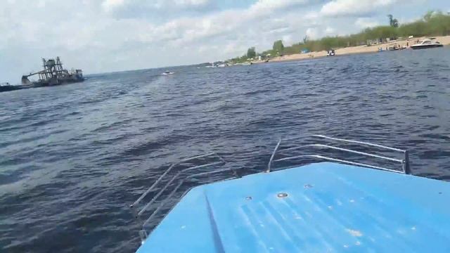 По Волге-матушке, едем на остров Голодный июль 2020 смотреть онлайн