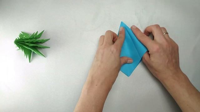 Paper Xmas Tree | How to Make 3D Paper Christmas tree | DIY Tutorial смотреть онлайн