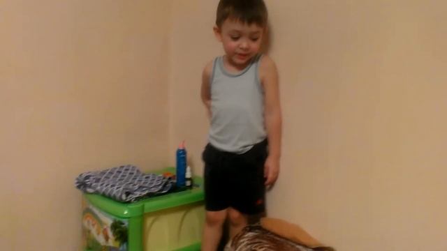 Наш первый стишок в 3г3м (к 8 марта) смотреть онлайн