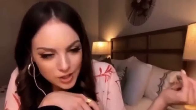 ЗАМУЖ ЗА ПРОДЮСЕРА НИКЕЛОДЕОН / Элизабет Гиллис