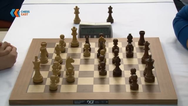 Есипенко - Коробов, Новоиндийская защита. 15 тур (8-1). Кубок "Регион", 2017. Шахматы смотреть онлайн