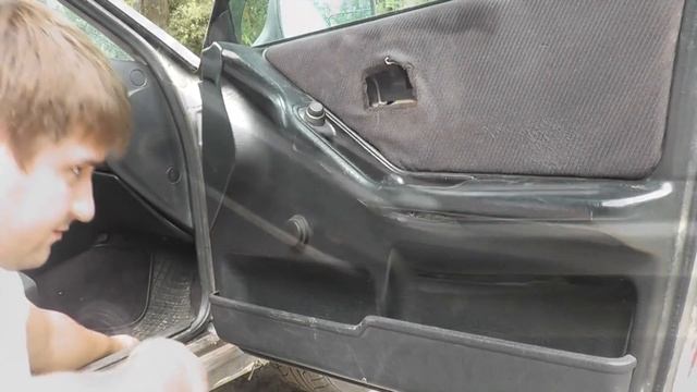 Ауди 80/100.Снятие дверных карт(обшивок двери).Замена тросика двери.Как снять? смотреть онлайн