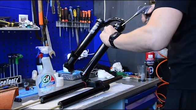 Обслуживание вилки RockShox Pike RC Solo Air