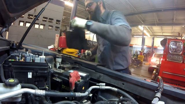 Chevrolet Equinox engine removal смотреть онлайн