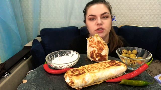 Мукбанг! Стоит ли помогать людям?| Шаурма ? смотреть онлайн