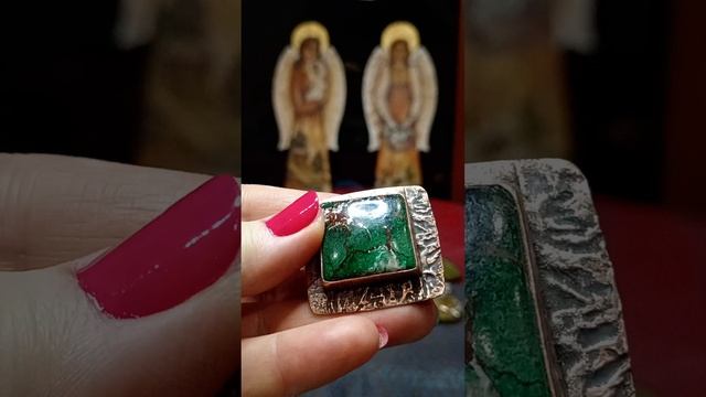 Редкие минералы в интересных дизайнах. смотреть онлайн