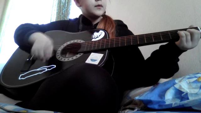 ,,Звезда по имени Солнце,,-эту песню мы будем изучать через неделю при освоении аккордов.