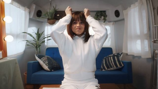 THE ATHLETE'S FOOT x ADIDAS ZNE: JENNA ORTEGA LOST IN THE MOMENT смотреть онлайн
