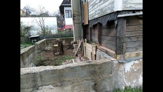 Замена фундамента, нижней обвязки, лаг в каркасном дачном доме