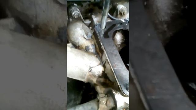 автомобиль Москвич. Искра есть. Свечи сухие. смотреть онлайн