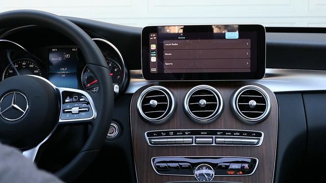 Apple CarPlay in the 2019 Mercedes Benz C300 смотреть онлайн