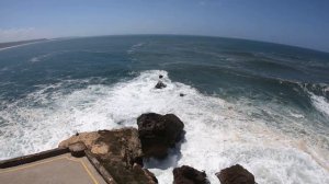 НАЗАРЕ | NAZARE - самые большие волны для серфинга в Португалии