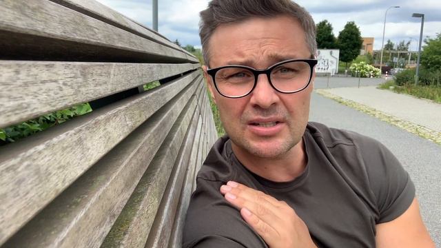 Как выехать мужчинам с Украины в 2024| законный способ выезда из Украины. смотреть онлайн