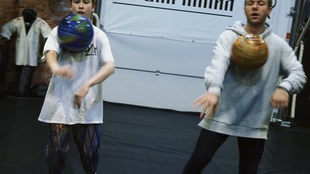 Mike Darole – Hello смотреть онлайн