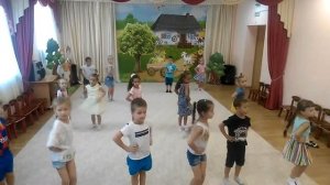 Танец "Есть друзья" старшая группа