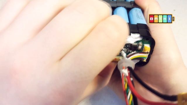 ОБЗОР-ТЕСТ аккумулятора от Xiaomi M365 Pro (электросамокат) смотреть онлайн