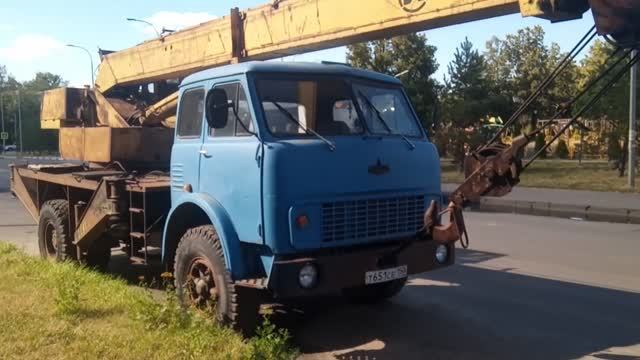 Ретро МАЗ автокран 3577 смотреть онлайн