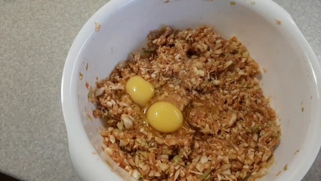 КЕТО. Капустно мясная запеканка. Обжаривать ничего не надо, вкусно, сочно, сытно. смотреть онлайн