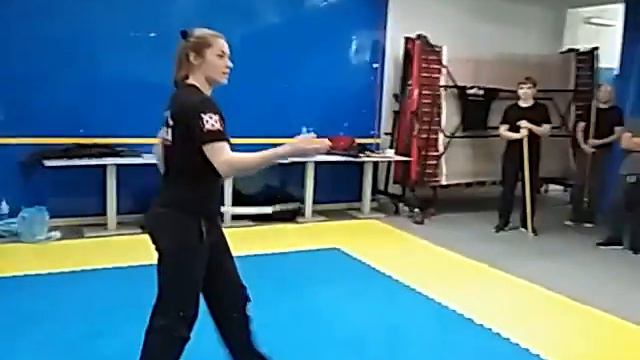Фланкировка шашкой. Демонстрация. Испания, Барселона ноябрь 2016. Наталья Копыова смотреть онлайн