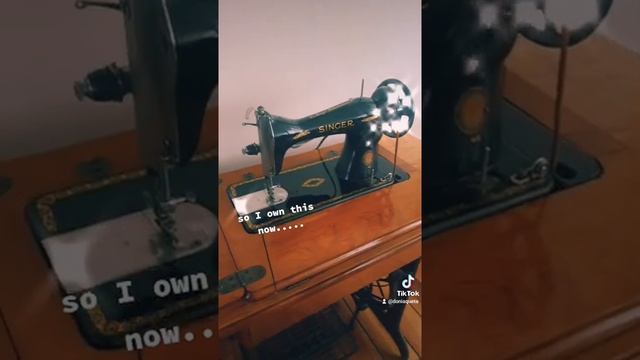 Singer Sewing Machine | New member of the family! смотреть онлайн