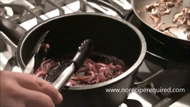 Fig & Gorgonzola Flatbread Pizza - NoRecipeRequired.com смотреть онлайн
