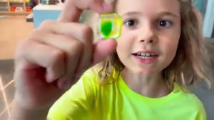 ВЛОГ  🛩 Поездка на Украину на пару дней от Кати и Макс