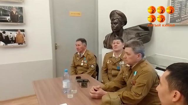 А в Карагандинском областном музее изобразительного искусства состоялся урок мужества. смотреть онлайн