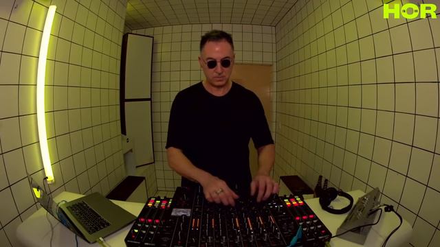 Dubfire | HÖR - Oct 25 / 2022 смотреть онлайн