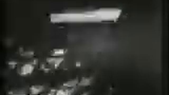 1889. Панорама Парижа во время подъема на Эйфелеву башню смотреть онлайн