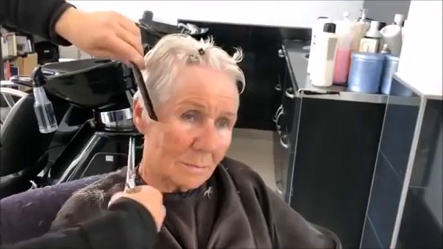 Стрижка пикси | короткая стрижка для женщин | Учебник по вырезанию пикси Амаль Хермуз | # Прически смотреть онлайн