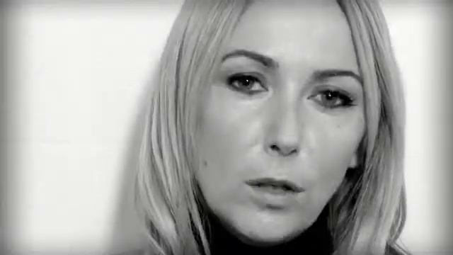 Frida Giannini_mini bts_FG CE.mov смотреть онлайн