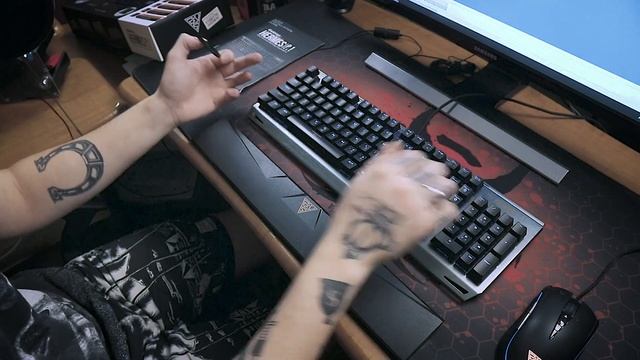 СМОТРЕТЬ ДО КОНЦА ОБЗОР КРУТОЙ МЕХАНИЧЕСКОЙ КЛАВИАТУРЫ Hermes P1 RGB смотреть онлайн