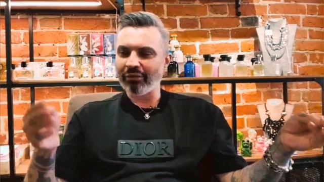 Arman Manoukian Parfums смотреть онлайн