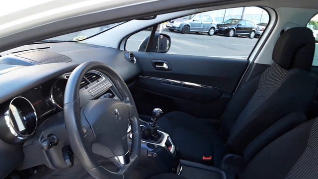 PEUGEOT 5008 смотреть онлайн