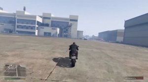 Обучение трюкам в ГТА 5 на БМХ и мотоцикле на PS 4 pro