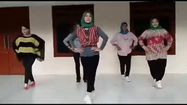 LA CUMPARSITA LINE DANCE