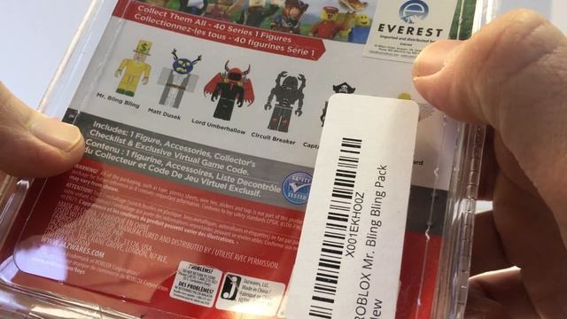Opening Three Roblox Figures | Roblox Series 1 Toys | Roblox Toys Free Virtual Codes смотреть онлайн