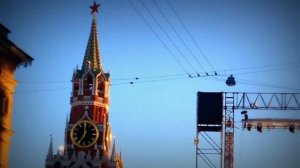 Куранты. На Красной площади в 7-мь вечера.
