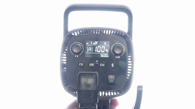 Godox SL100D Vs SL60W что выбрать при одинаковой цене?