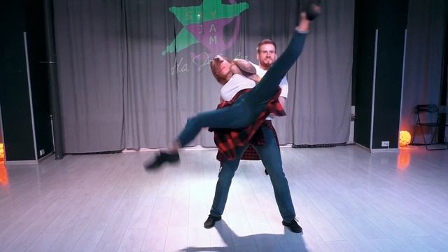 SkyJam 20.04.19 Сережа Кузнецов — Аня Цапурина смотреть онлайн