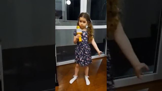 Я помню... Я горжусь... (Кузнецова Ева гр. "Ромашка") смотреть онлайн